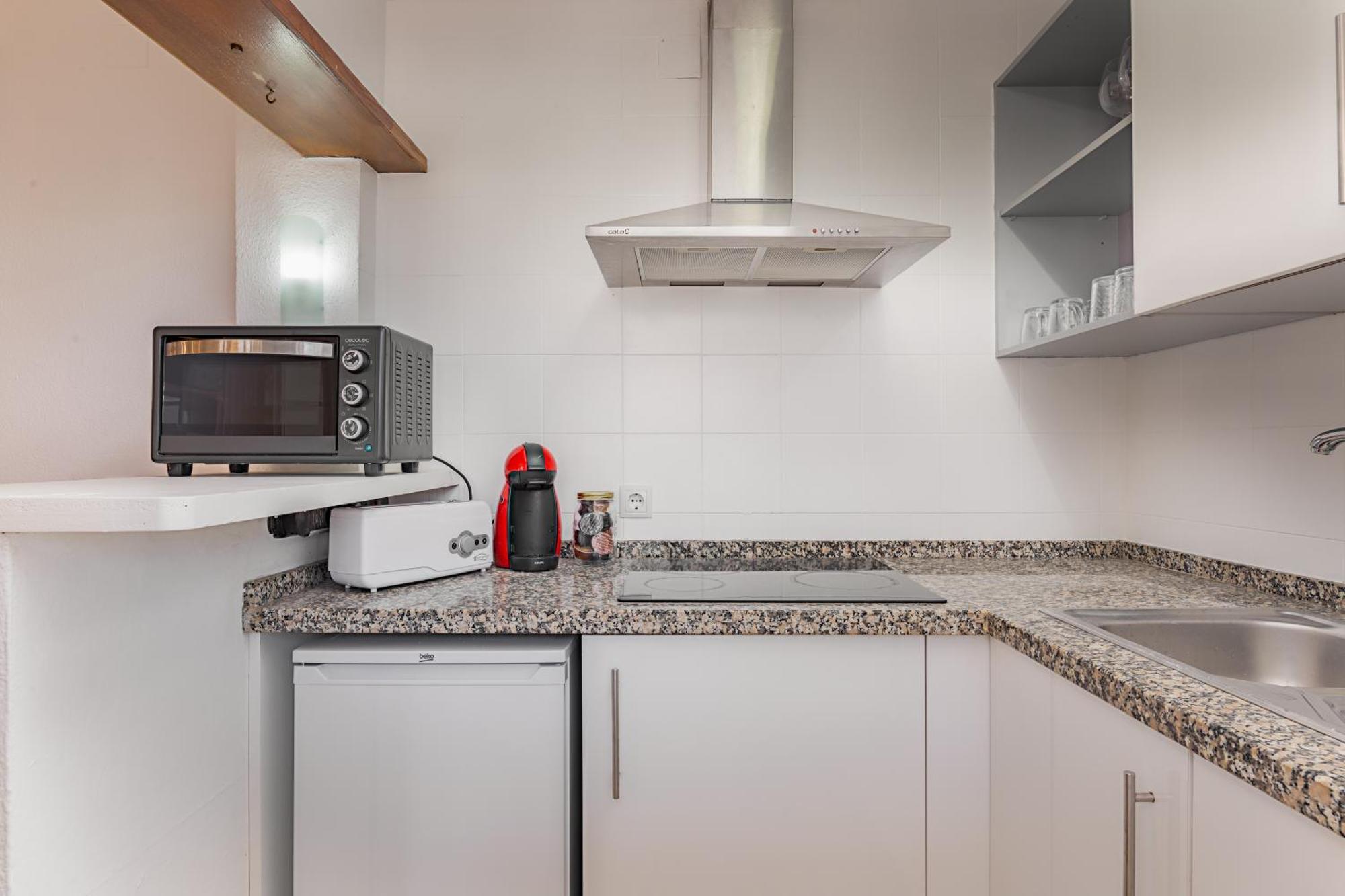 Duquesa Port Studio Apartment - Bright Sunlit Terrace 马尼尔瓦 外观 照片