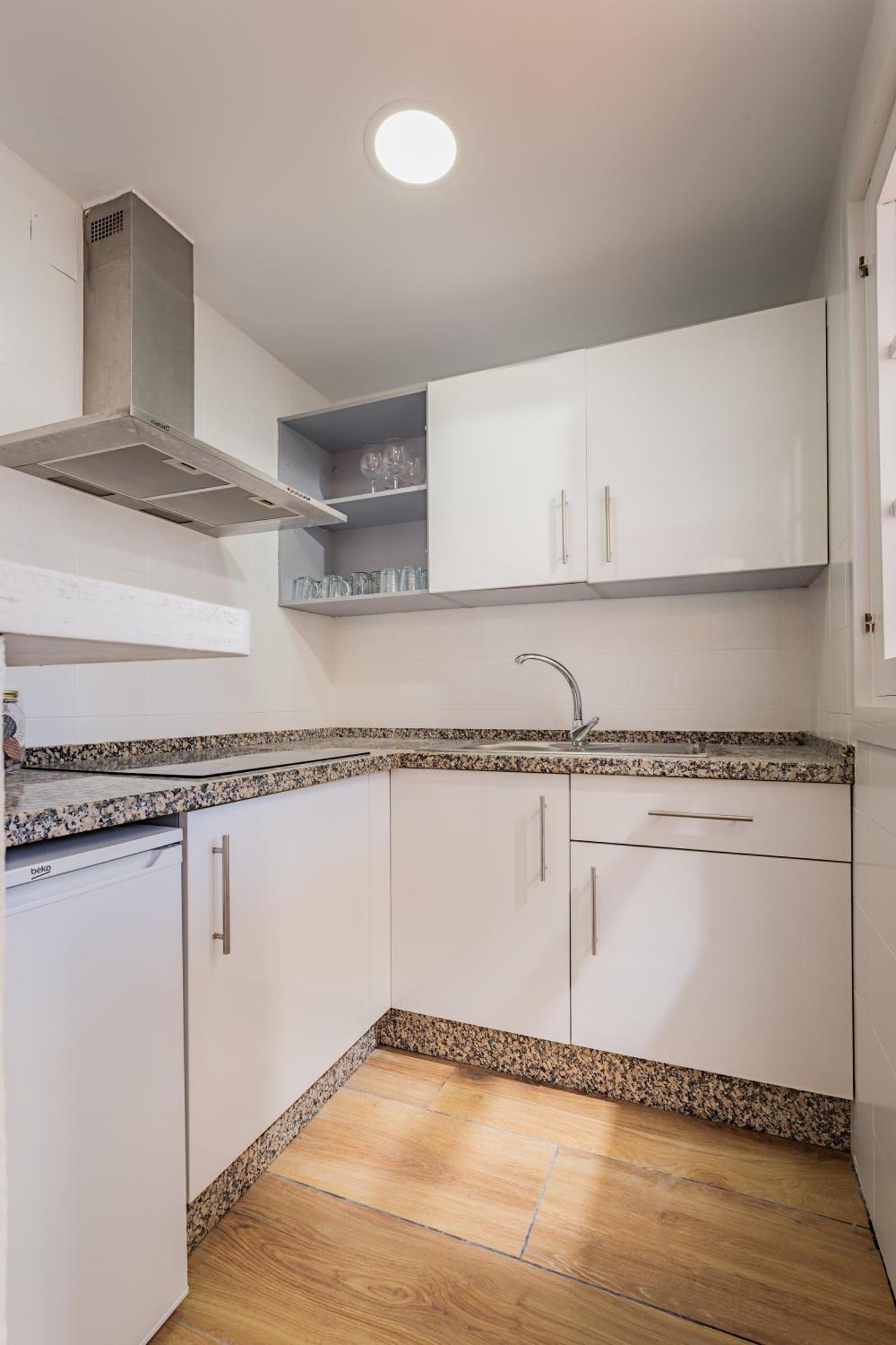 Duquesa Port Studio Apartment - Bright Sunlit Terrace 马尼尔瓦 外观 照片