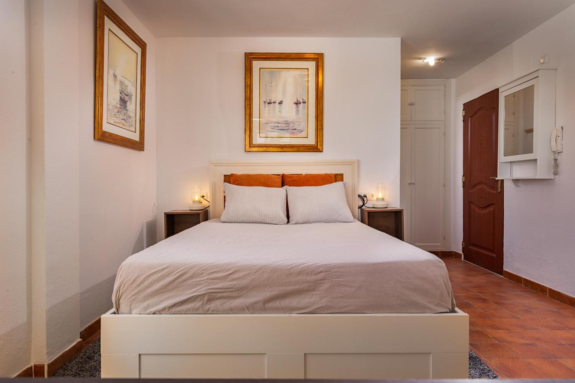 Duquesa Port Studio Apartment - Bright Sunlit Terrace 马尼尔瓦 外观 照片